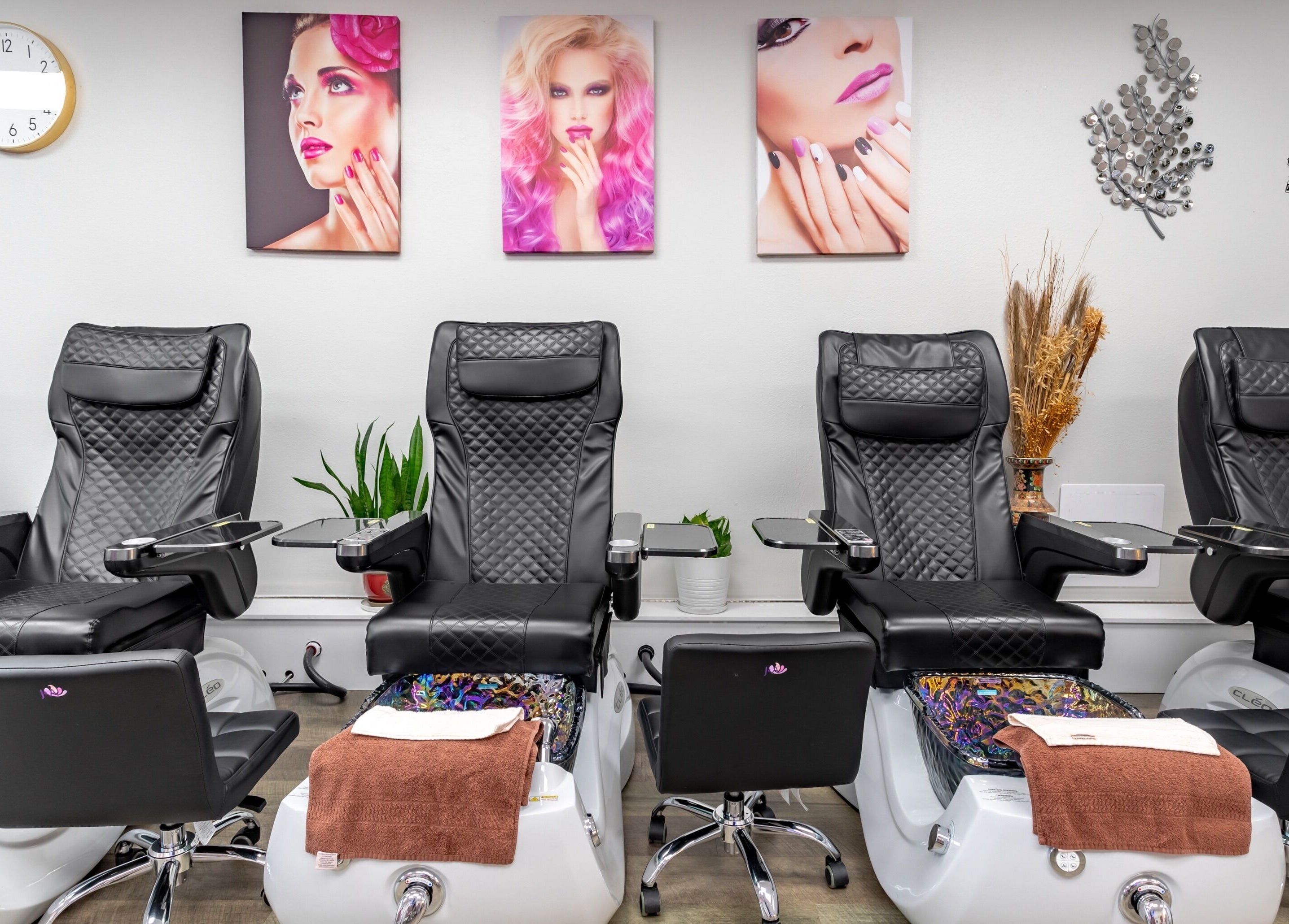 Luxurious pedicure chairs at Jenny Nails Salon in Seattle, Washington, US, offering a relaxing experience.