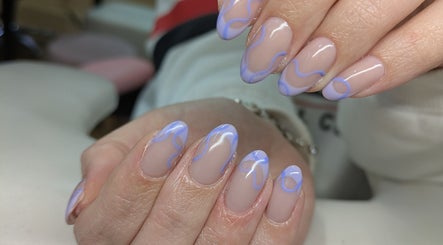 Intricate lavender swirl nail art at Kristy Does Nails (Formerly The Beauty Witch), Melbourne, Victoria, AU.
