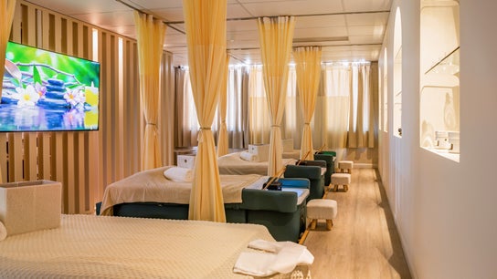 LUX Head and Body Spa