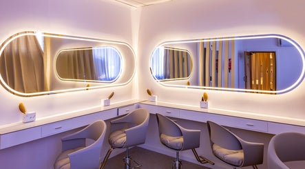 Elegant vanity mirrors at LUX Head and Body Spa in Riverstone, New South Wales, AU, reflecting a luxurious ambiance.