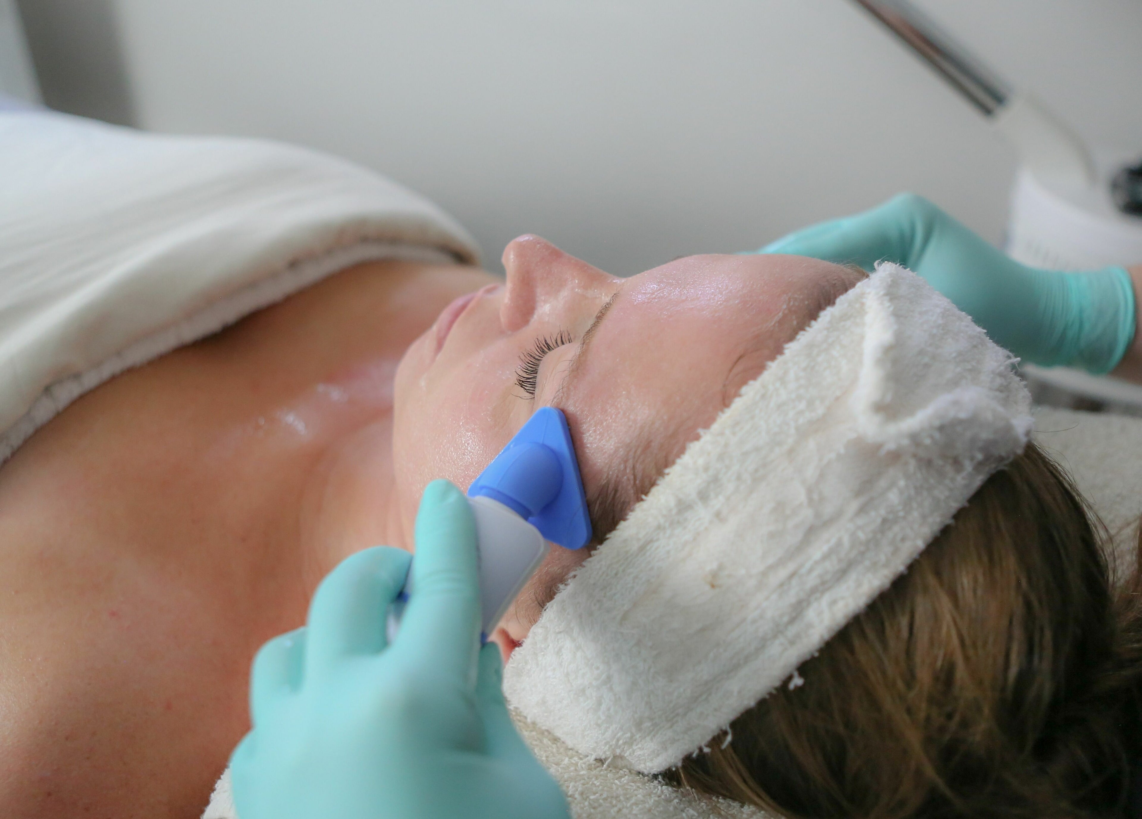 A relaxing hydrafacial treatment at Relish Day Spa in Stratford, Ontario, CA with gentle skincare procedure.