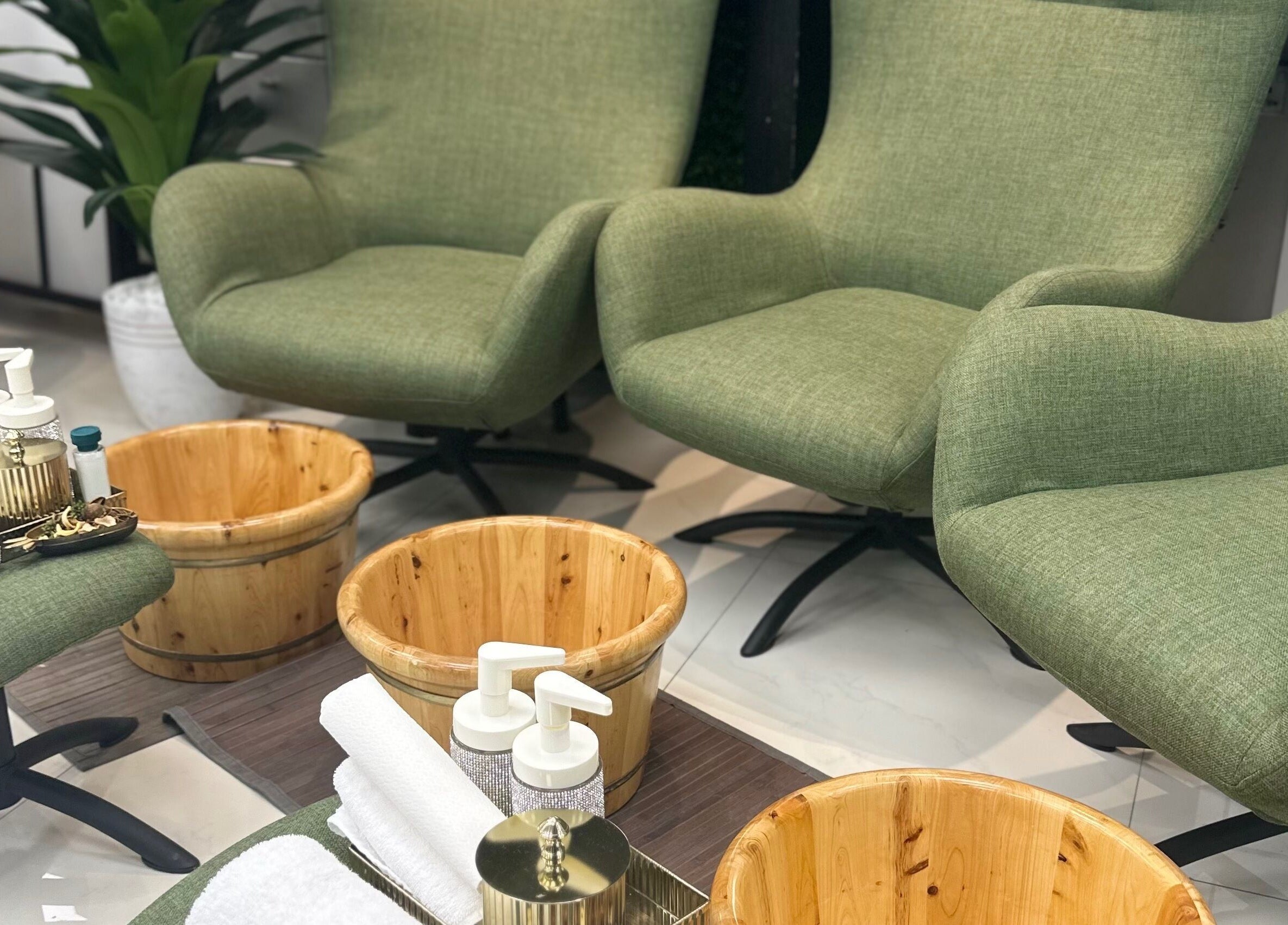 Luxurious spa chairs at Seleva Beauty Lounge/Salon JBR, Dubai, Dubai, AE offering a serene pampering experience.