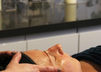 Relaxing facial massage at Senses Beauty in Warwick, England, GB. Experience ultimate relaxation and skincare.