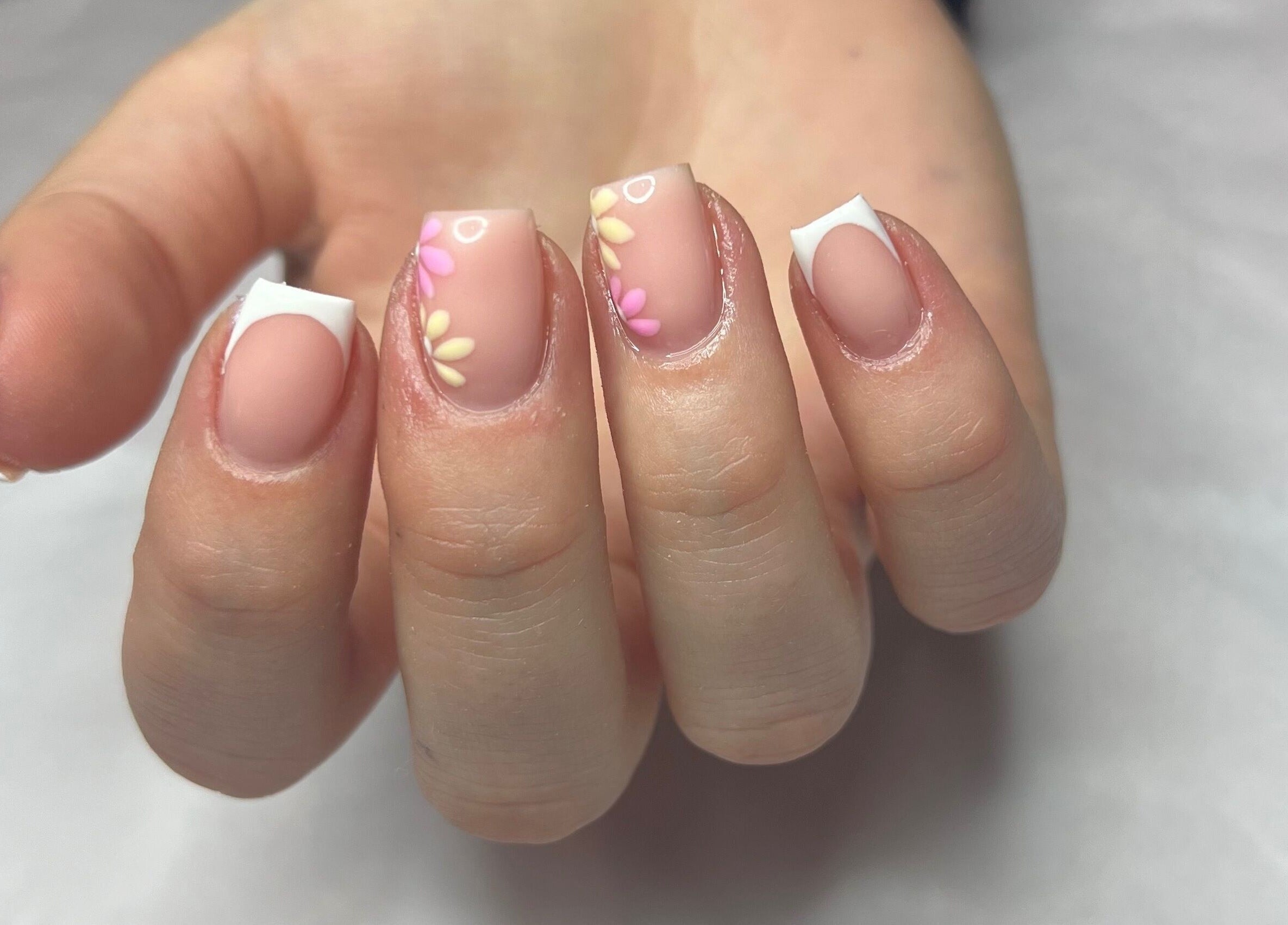 Pastel floral nail art at Becca Kate Nails, Castlederg, Northern Ireland, GB.