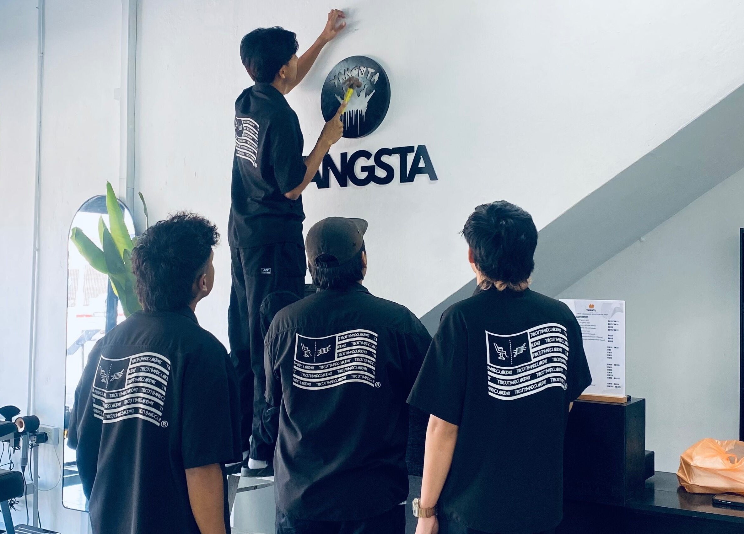 Team setting up interior at Cuts & Cloud Mawar, Pontian, Johor, MY. Stylish decor in progress.