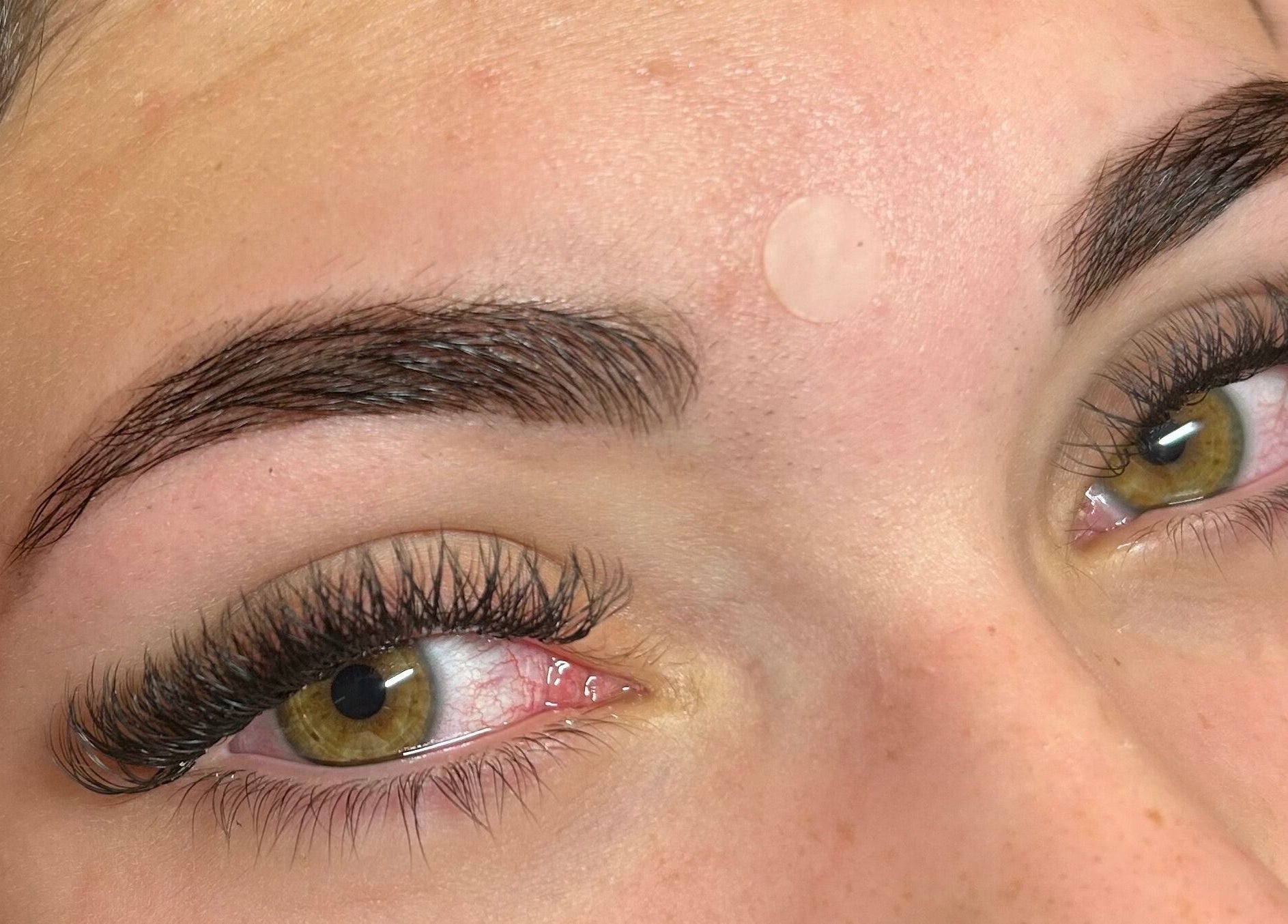 Close-up of expertly styled lashes at SB Beauty in Warfield, England, GB showcasing intricate lash detail.