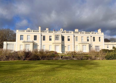 Chill Well-Being venue in a classic manor surrounded by lush gardens in Maidstone, England, GB.