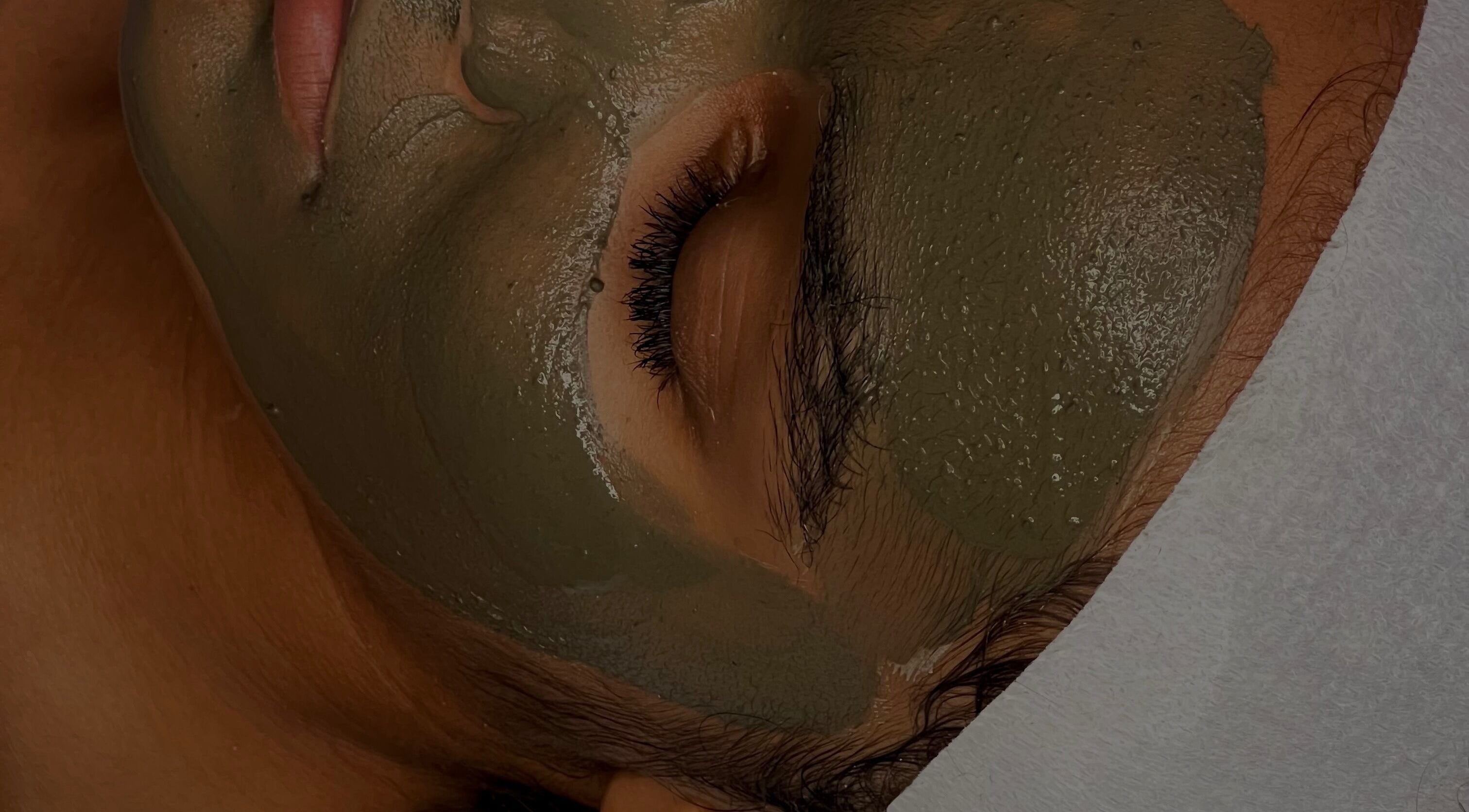 Relaxing facial treatment at Ethereal Beauty in Willemstad, Curaçao, CW, showcasing a rejuvenating face mask.