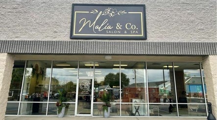 Malia & Co. Salon and Spa – obraz 3