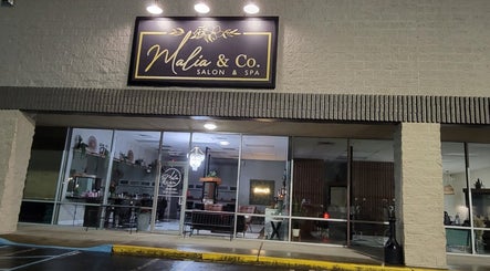 Malia & Co. Salon and Spa – obraz 3