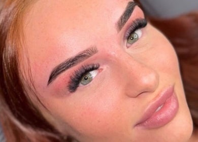 Expert eyebrow styling at Beyond Beauty Training Academy, Glasgow, Scotland, GB.