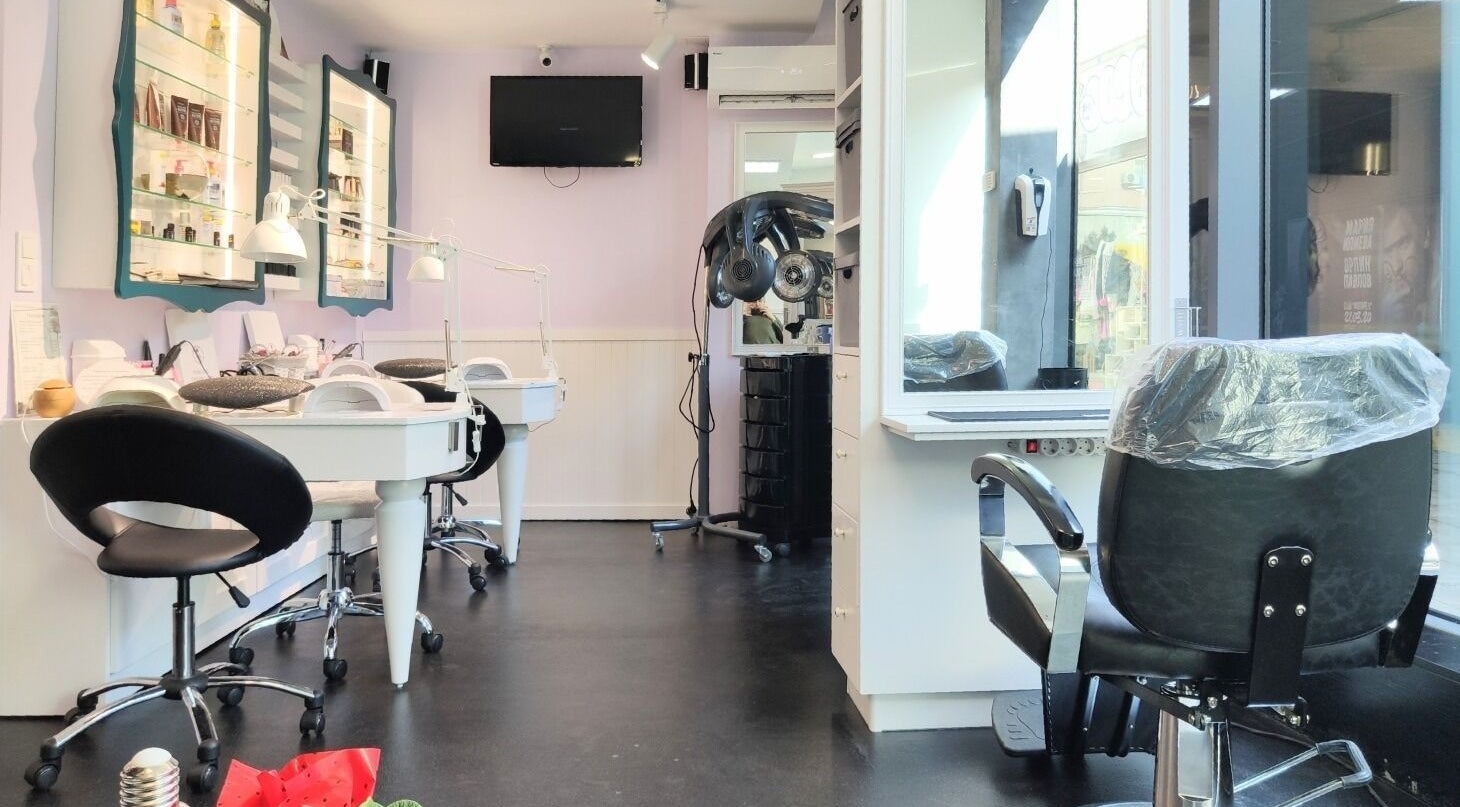 Modern chairs and mirrors at Фризьорски Салон Wave Studio - НДК, Sofia, Sofia City Province, BG.