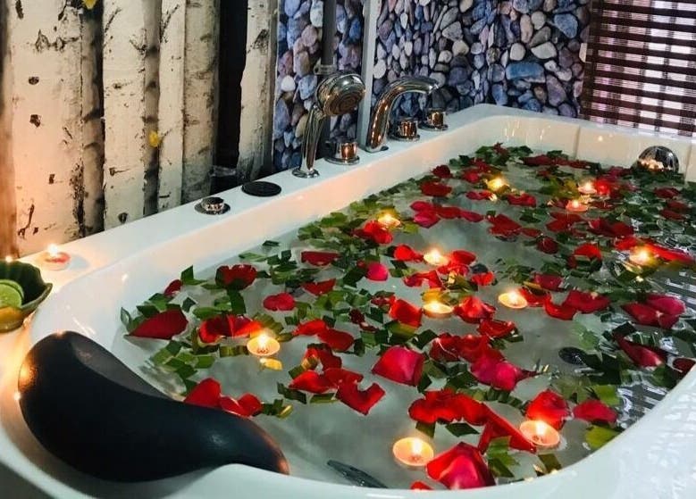 Luxurious bathtub with rose petals at Wahyuni Spa Kangar, Kangar, Perlis, MY.