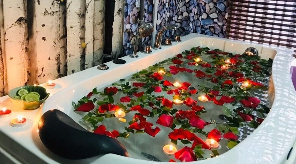 Luxurious bathtub with rose petals at Wahyuni Spa Kangar, Kangar, Perlis, MY.