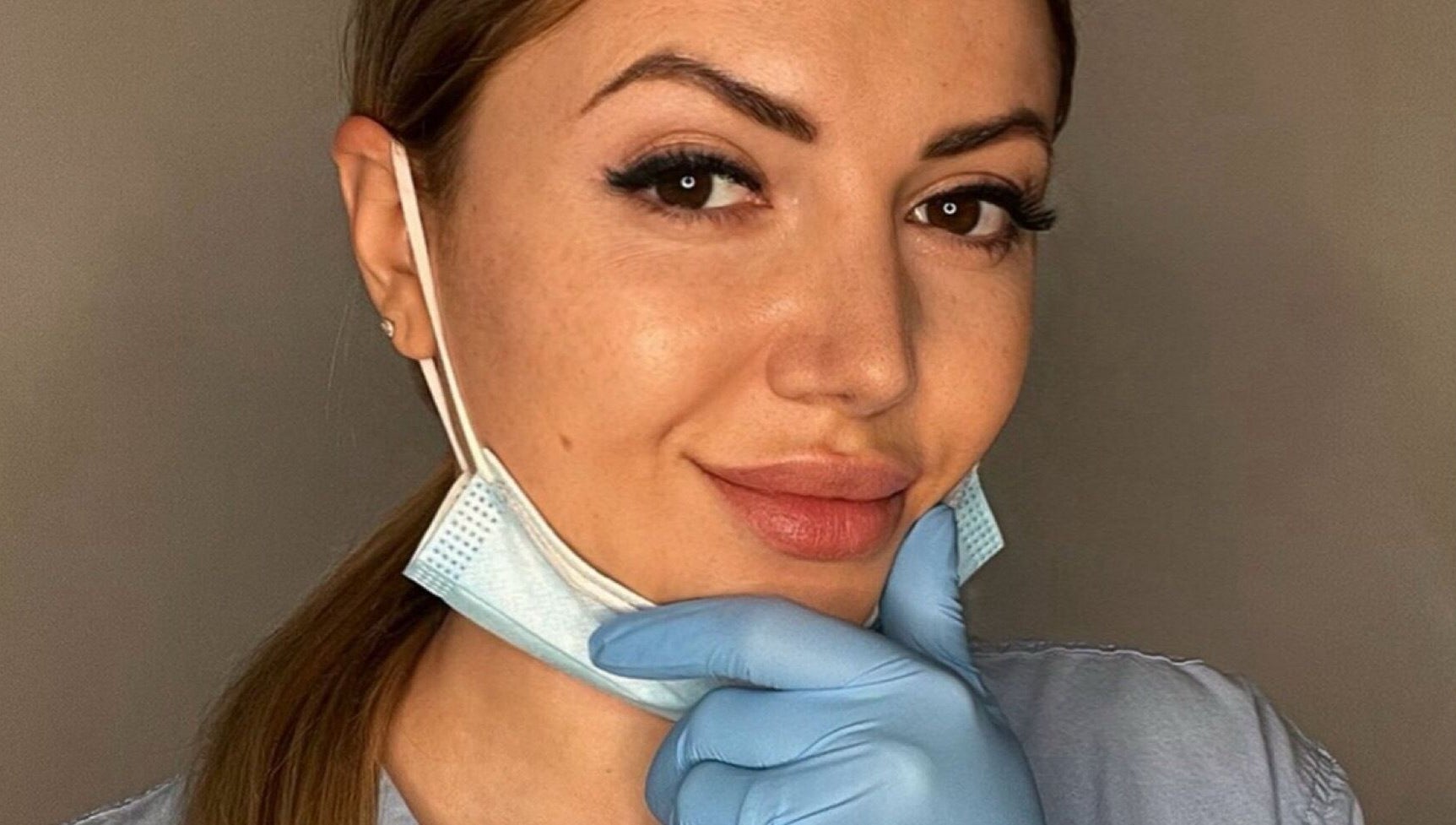 Professional at Saidi Nails smiles, showcasing vibrant beauty care in Limassol, Limassol, CY.