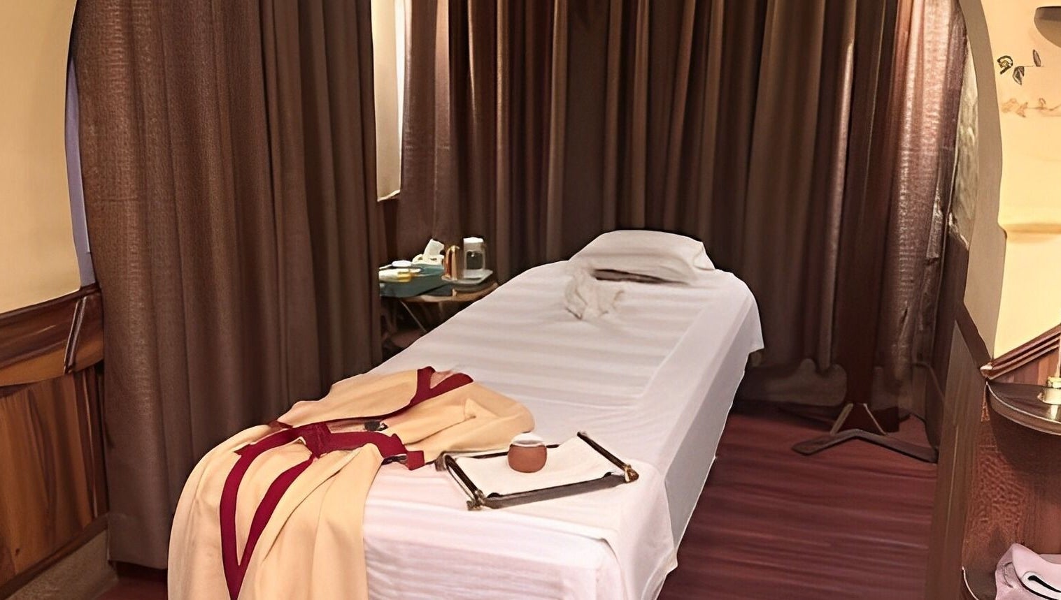 Relaxing massage room at Chaitanya Health & Wellness Pvt. Ltd., Lalitpur, Bagmati Province, NP with cozy decor.
