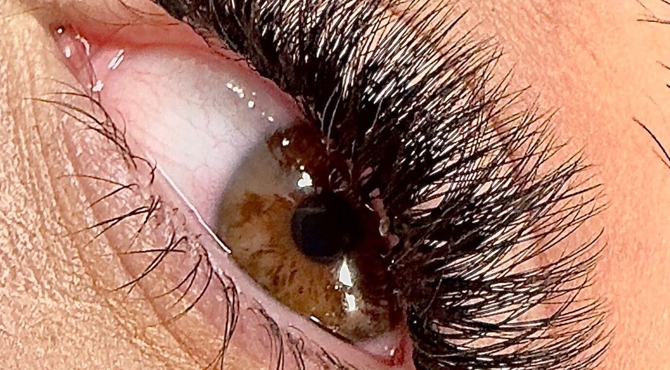 Extension de cils élégante à La ch’tite beauté, Pléneuf-val-andré, Bretagne, FR.