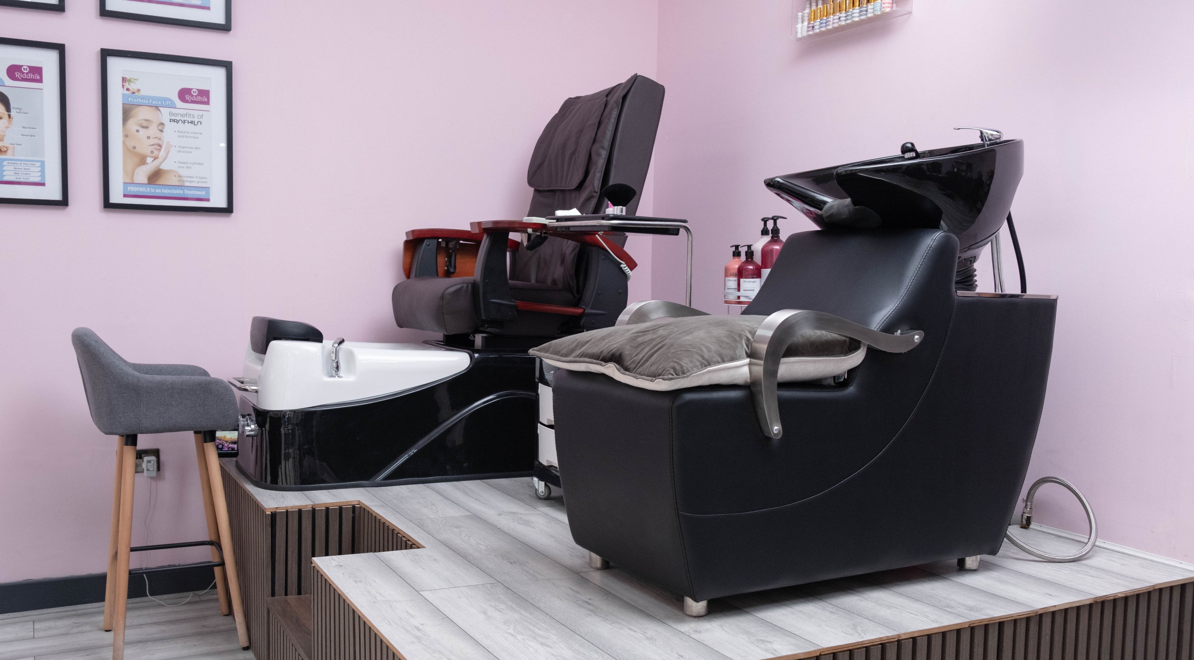 Luxurious pedicure and salon chairs at Riddhis Beauty Clinic, London, England, GB for optimal comfort.