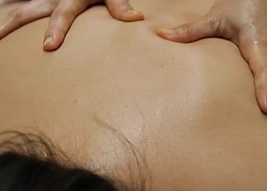 Relaxing back massage at Hola Spa and Cafe, Al Batinah South Governorate, OM.
