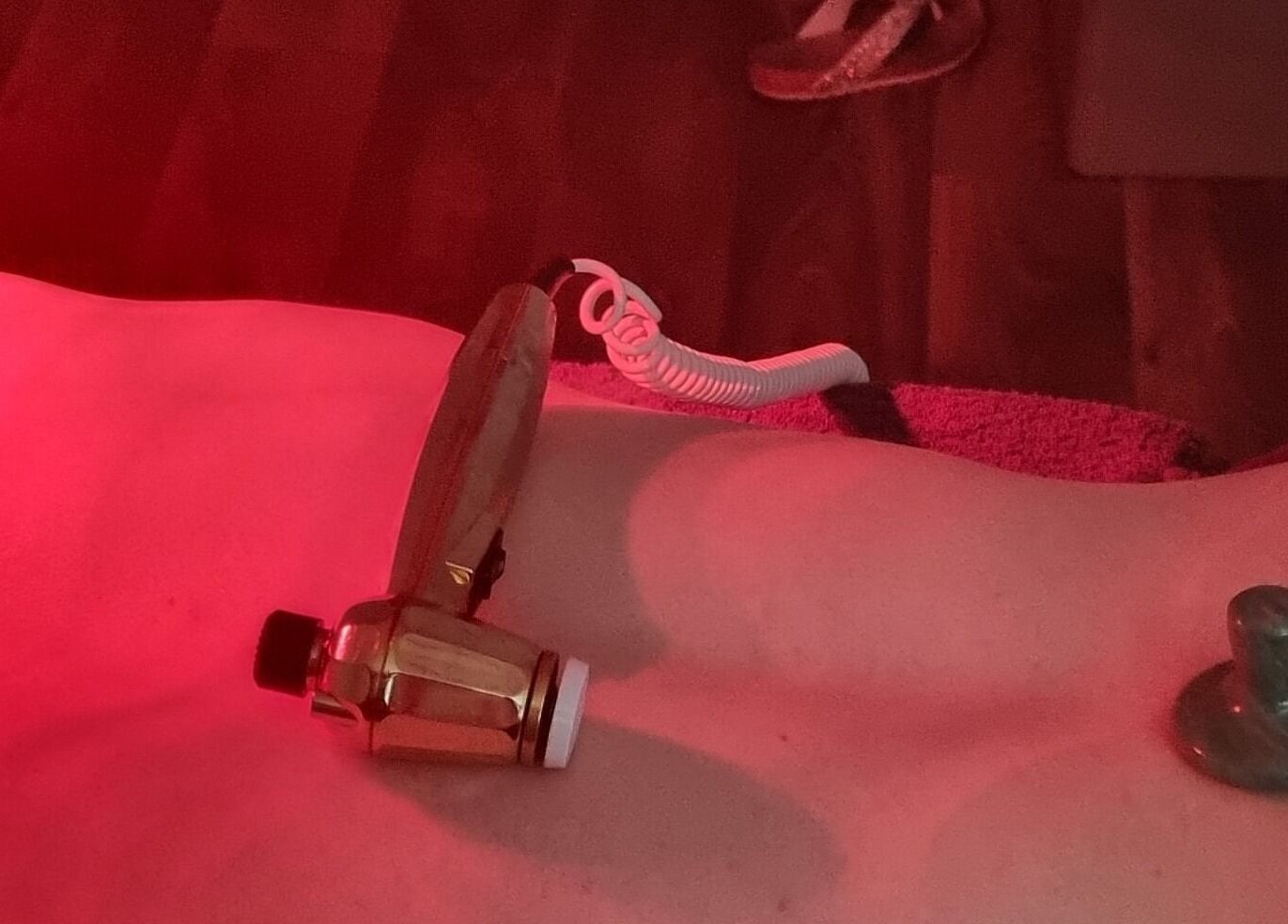 Infrared therapy session at Body & Mind by Hannah in Douglas, IM, enhancing wellness and relaxation.