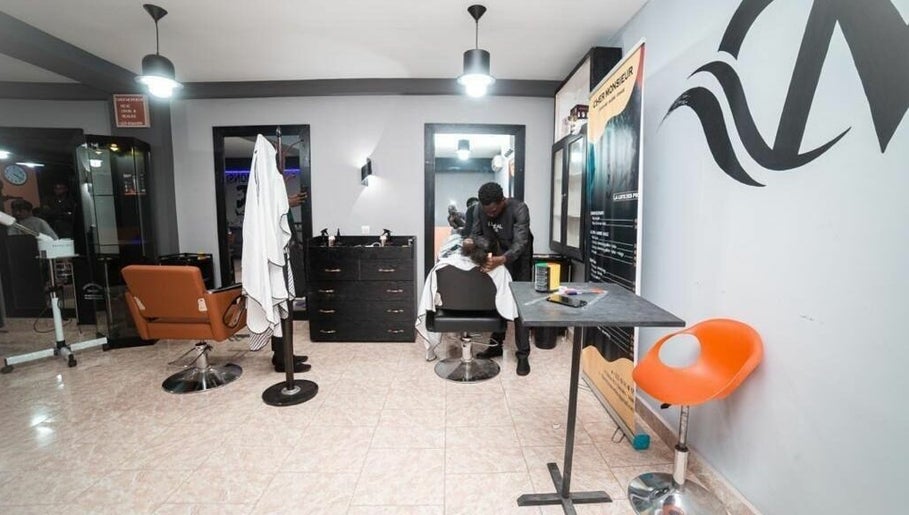 1 COIFFURE CM SIEGE SOTUBA  image 1