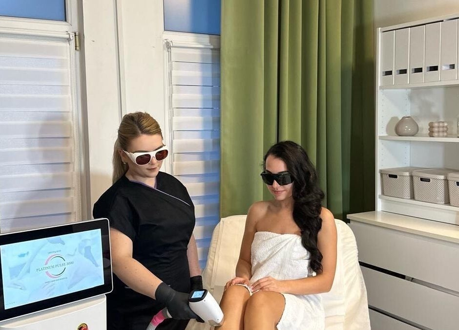 Tratament epilare cu laser la Infinity Beauty Salon, Târgu Mureș, Județul Mureș, RO, în atmosferă relaxantă.