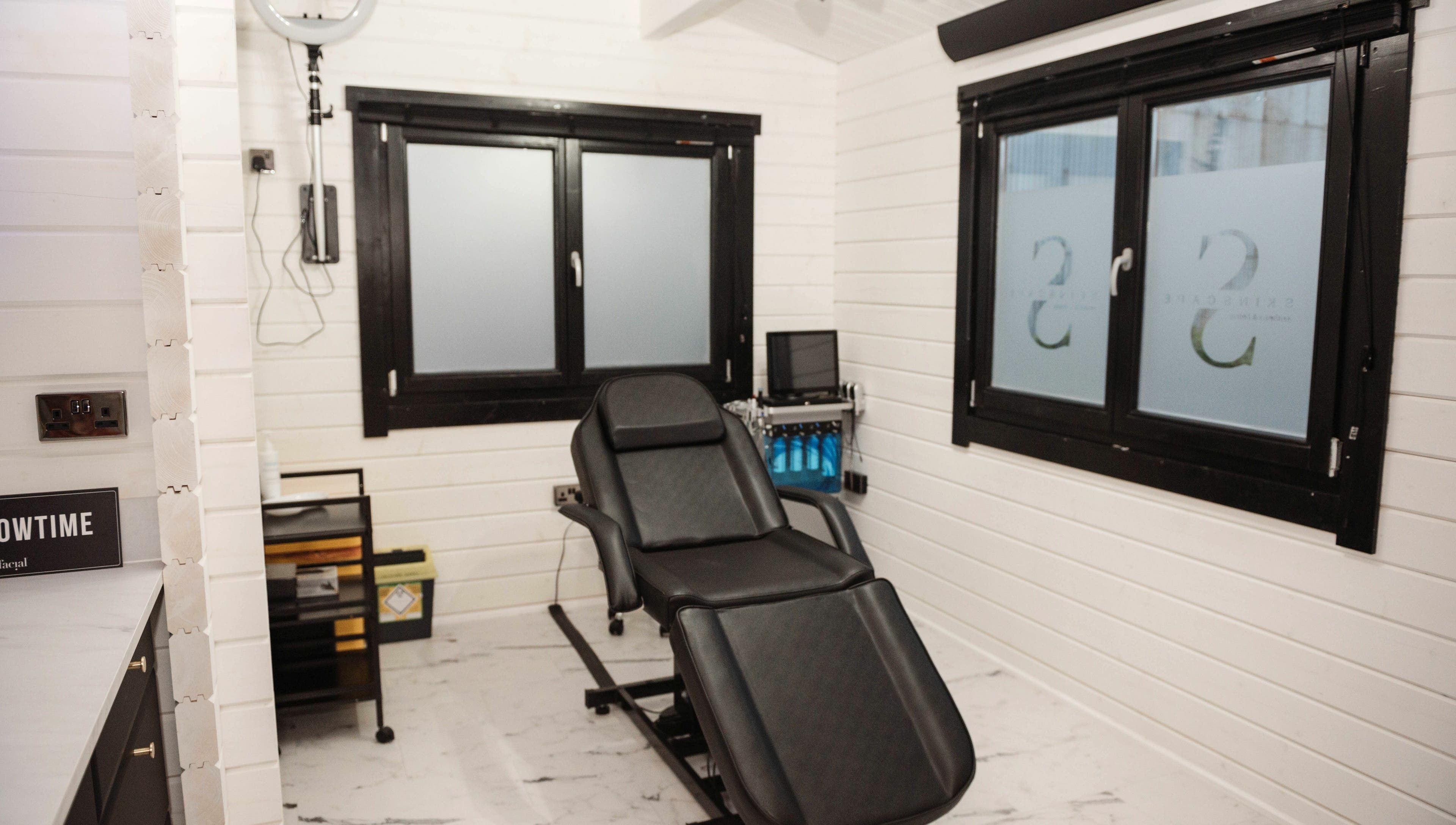 Contemporary treatment room at Skinscape Aesthetics & Beauty Kelso, KELSO, Scotland, GB, featuring a reclining chair.