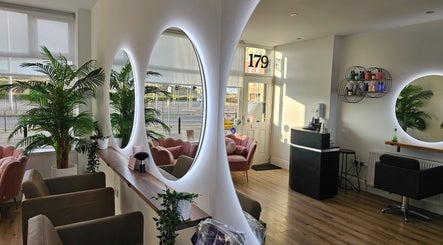 Tracy Harrison Hairdressing image 2