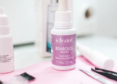 Productos de belleza en Espacio Malaquita, La Plata, Provincia de Buenos Aires, AR, mostrados en primer plano.