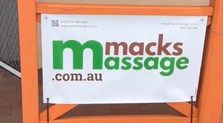 Macks Massage