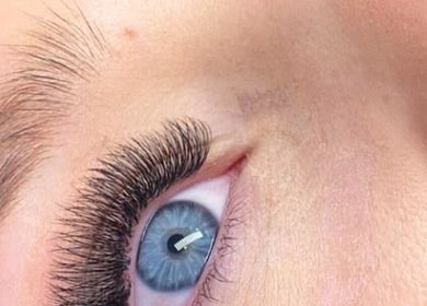 Close-up of enhanced eyelashes at L.ash Beauty, Melbourne, Victoria, AU, showcasing expert beauty services.