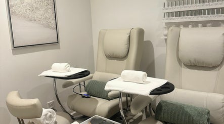 Footnanny Nail Suite Inside Four Season Hotel Los Angeles At Beverly Hills