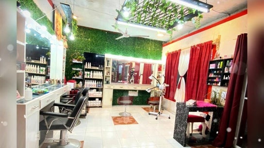 Salón Charly  Chan Hair Studio