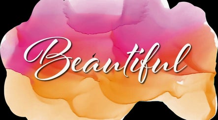 Studio Beautiful imagem 3