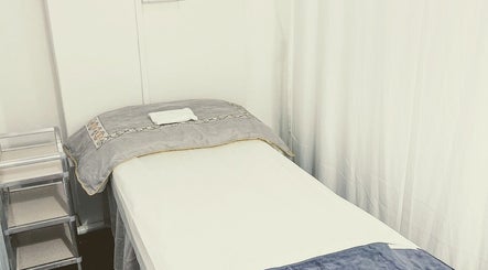 JW Classic Beauty Spa image 2