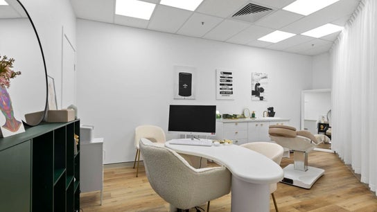Bespoke Cosmetics Institute