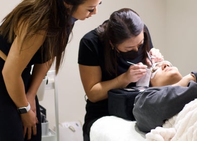 Eyebrow grooming session at Luxurious Studio, Richmond Hill, Ontario, CA, highlighting beauty expertise.