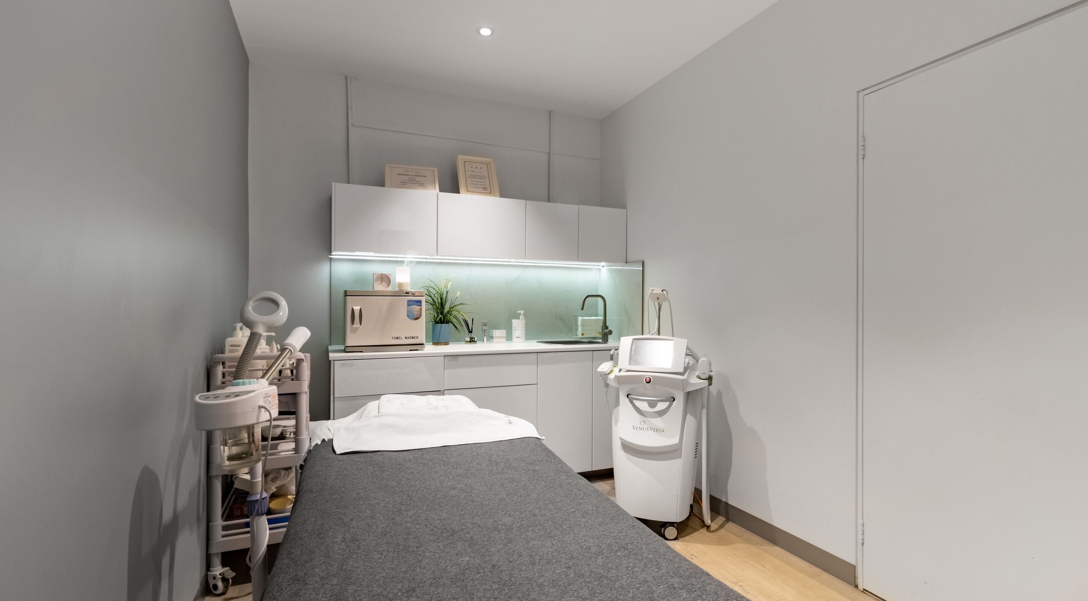 Sycamore Medi Spa - Civic therapy room in Canberra, AU with modern equipment and soothing ambience.
