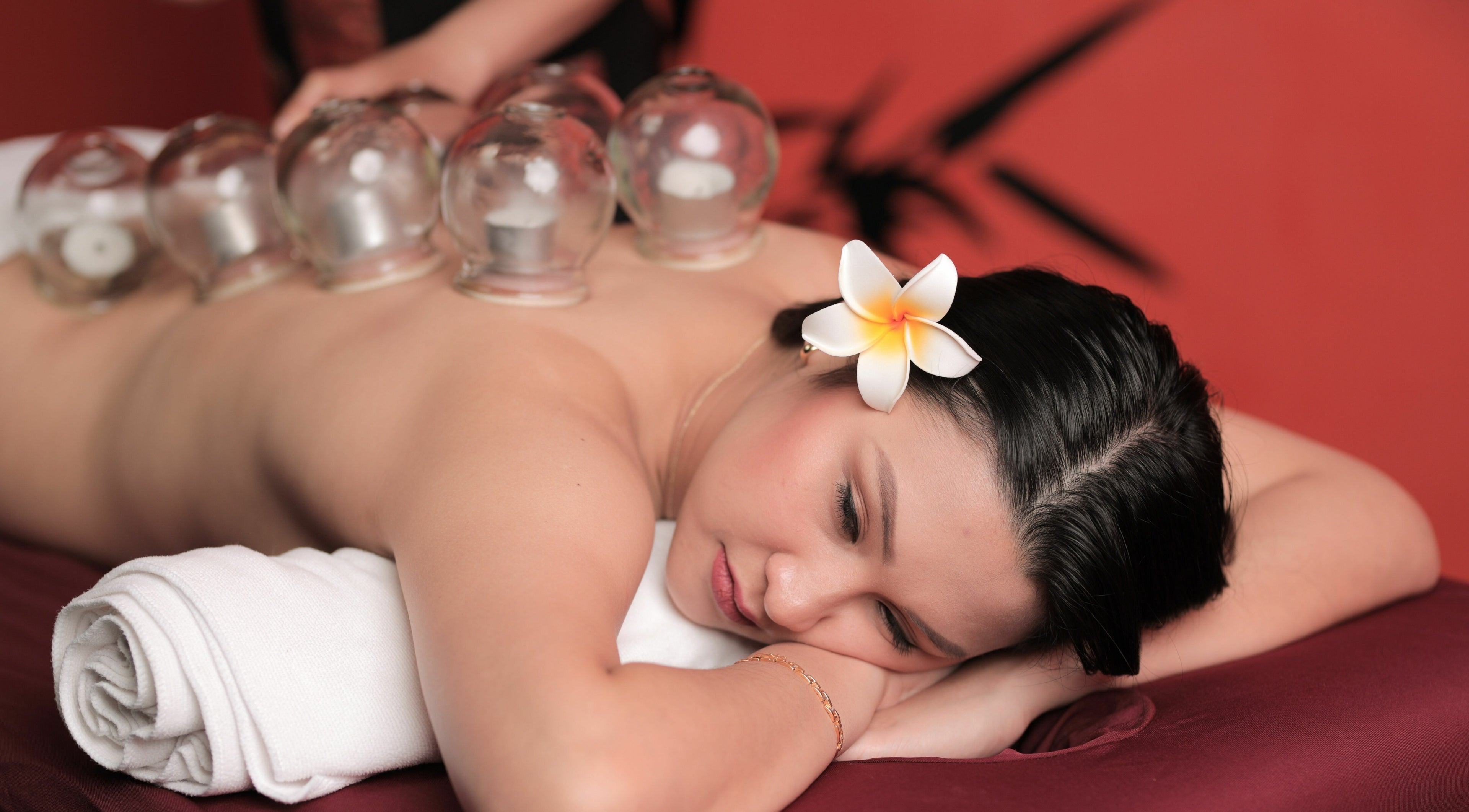 Relaxing cupping therapy at Bamboo Spa Hamilton, located in Hamilton, Waikato, NZ, for rejuvenation and wellness.