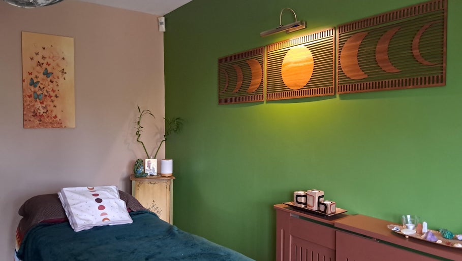 Tranquil therapy room at Giovanna Baistrocchi - Energy therapist & Body Wisdom coach in Craigavon, Northern Ireland, GB.