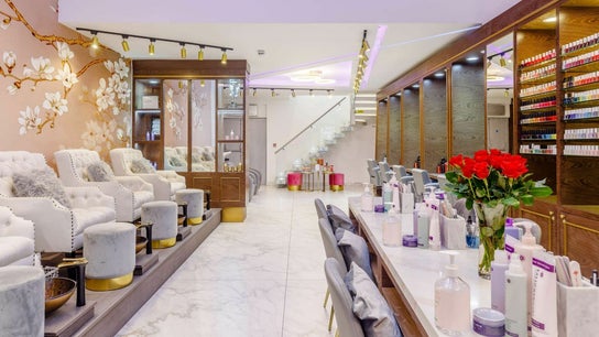 Naked hands spa london