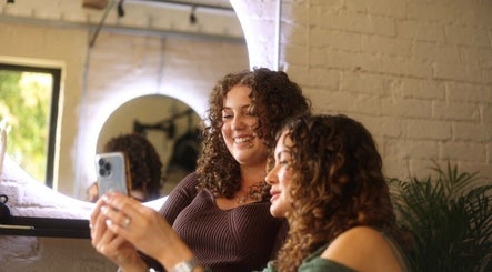 The Curl Girl图像3