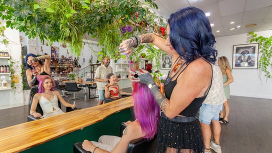 Chameleon New Age Salon 💇‍♀️🌈 1