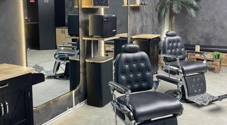 The Black Palm Barbershop Bild 2