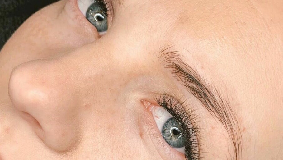 adb.lashes image 1