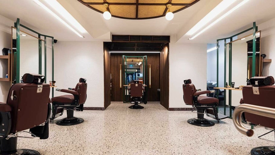 Barber Industries QVB – obraz 1