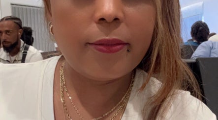 Client at Celeniabeautysalon, Philipsburg, Sint Maarten, SX, enjoying a serene beauty experience.