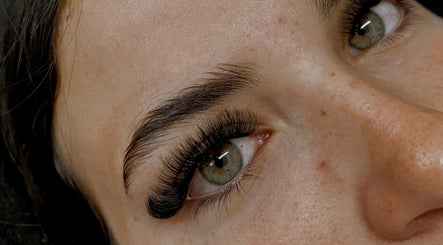 Lemme Lash image 3