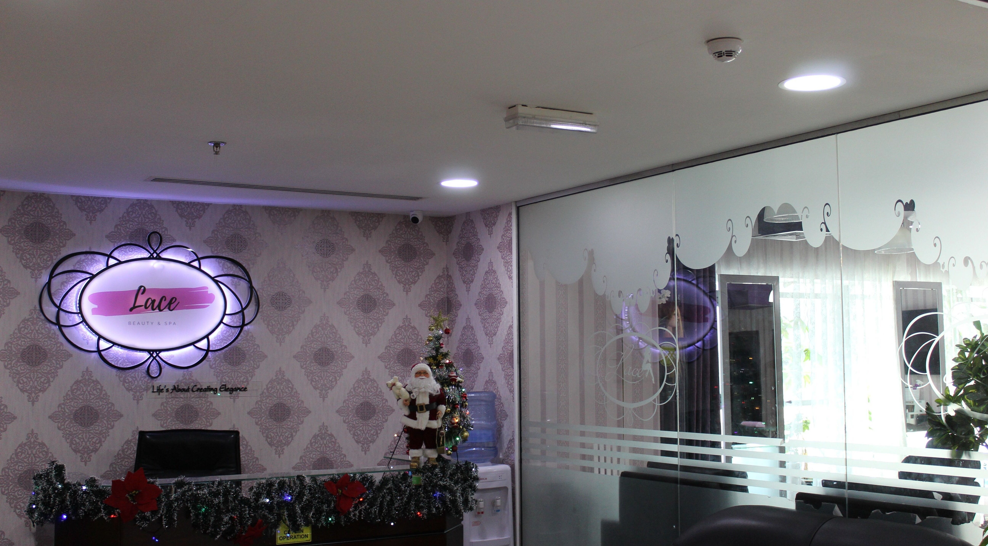 Elegant reception area of Lace Ladies Beauty Salon and Spa in Dubai, Dubai, AE, featuring festive decorations.