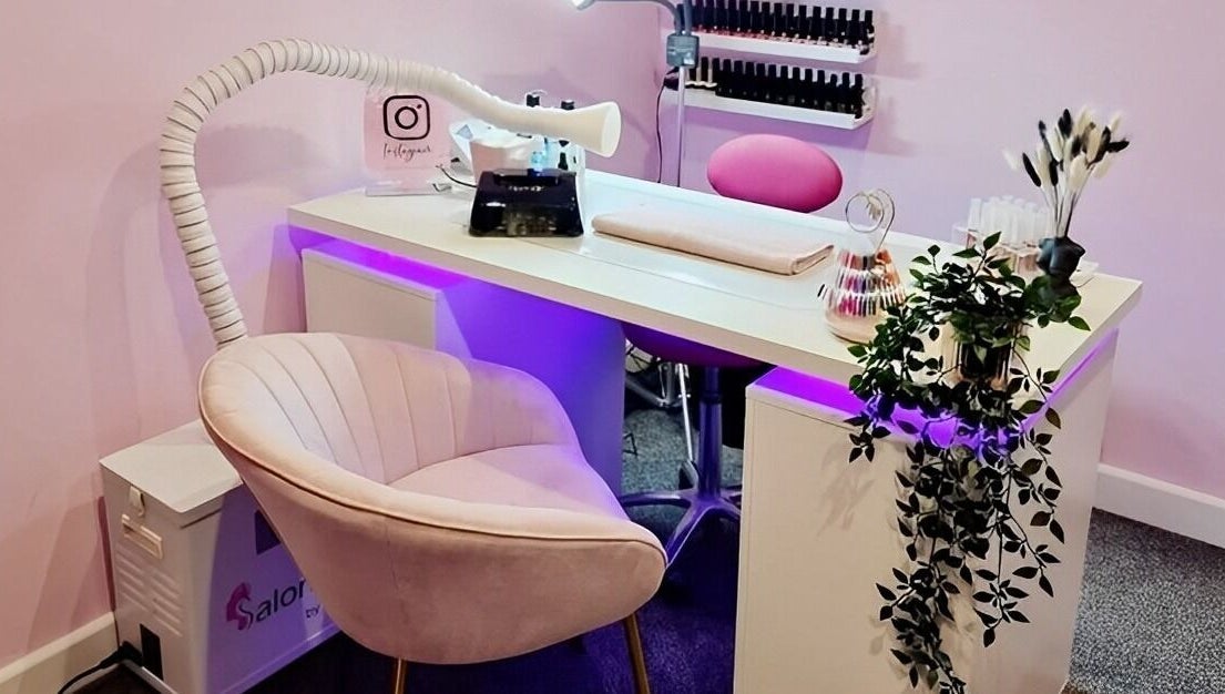 Chic nail salon station at Nails By Hals (Hayley Robertson), Alness, Scotland, GB with stylish decor.